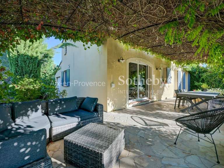 Maison Aix-en-Provence - 3 chambres - 135m²
