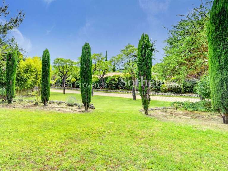 House Aix-en-Provence - 5 bedrooms - 353m²