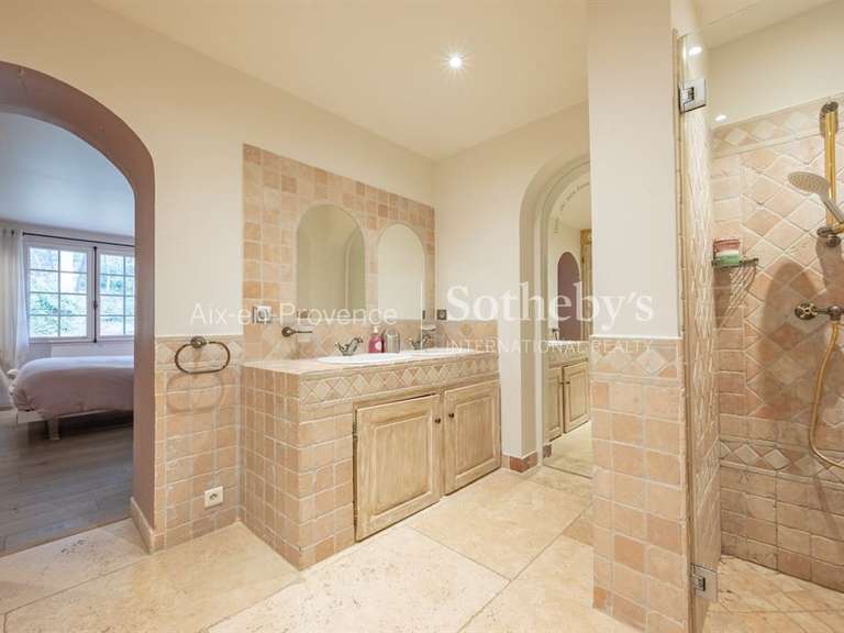 Maison Aix-en-Provence - 5 chambres - 353m²