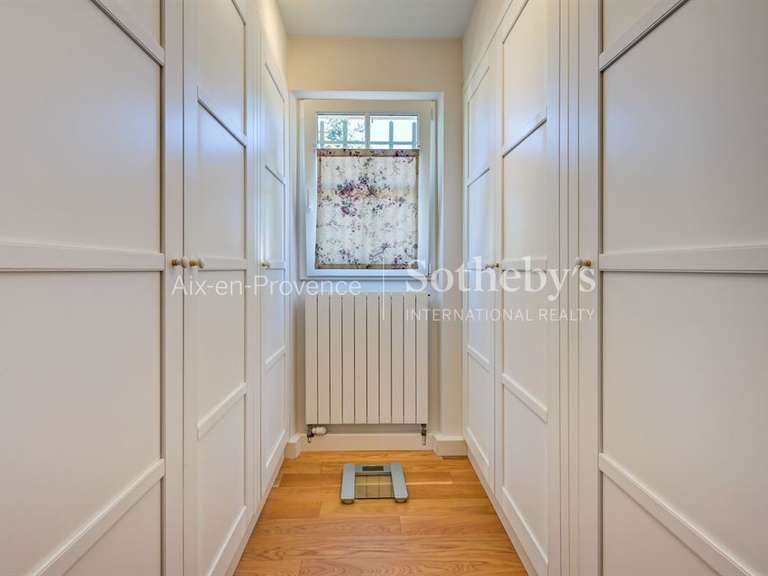 Maison Aix-en-Provence - 4 chambres - 225m²