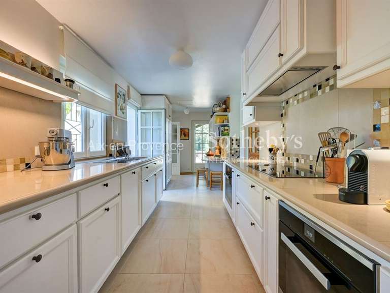 Maison Aix-en-Provence - 4 chambres - 225m²