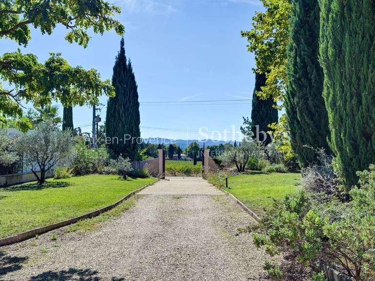 Maison Aix-en-Provence - 4 chambres - 225m²