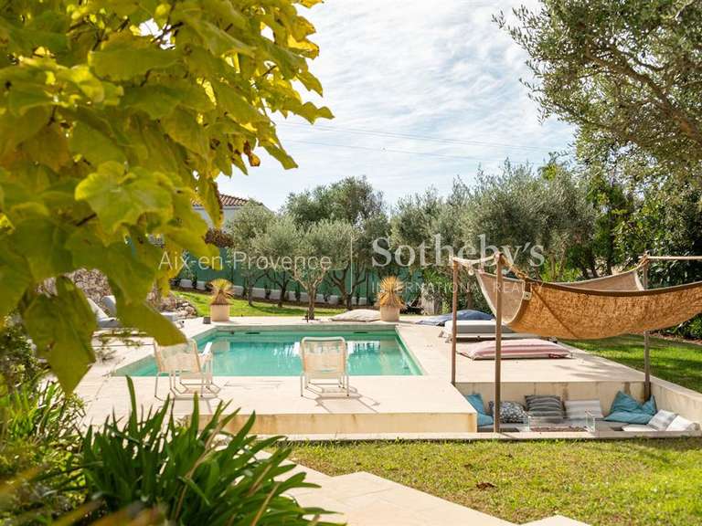 Maison Aix-en-Provence - 4 chambres - 302m²