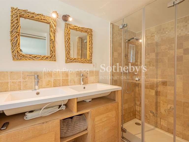 Maison Aix-en-Provence - 4 chambres - 302m²
