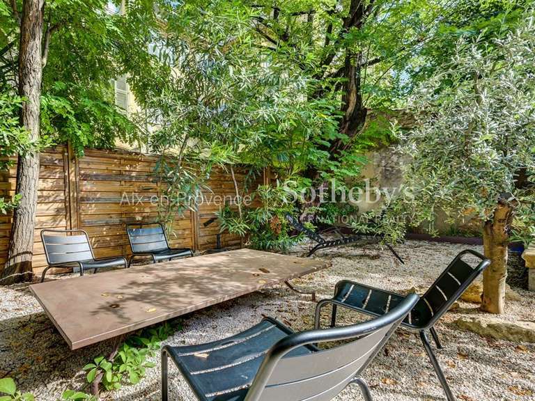 Maison Aix-en-Provence - 3 chambres - 160m²