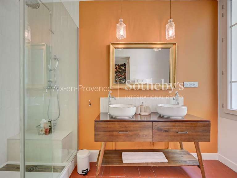 Maison Aix-en-Provence - 3 chambres - 160m²