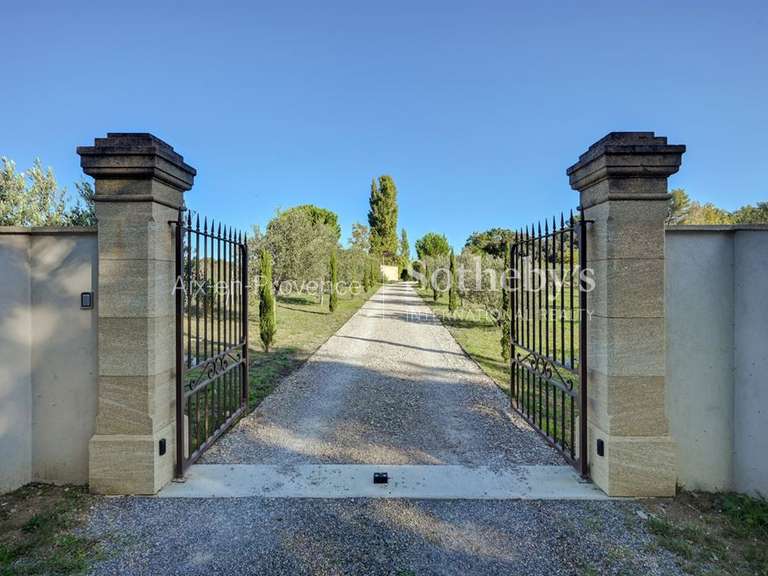 Maison Aix-en-Provence - 6 chambres - 201m²