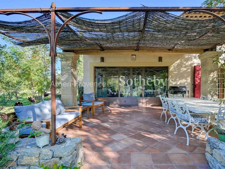 Maison Aix-en-Provence - 6 chambres - 201m²