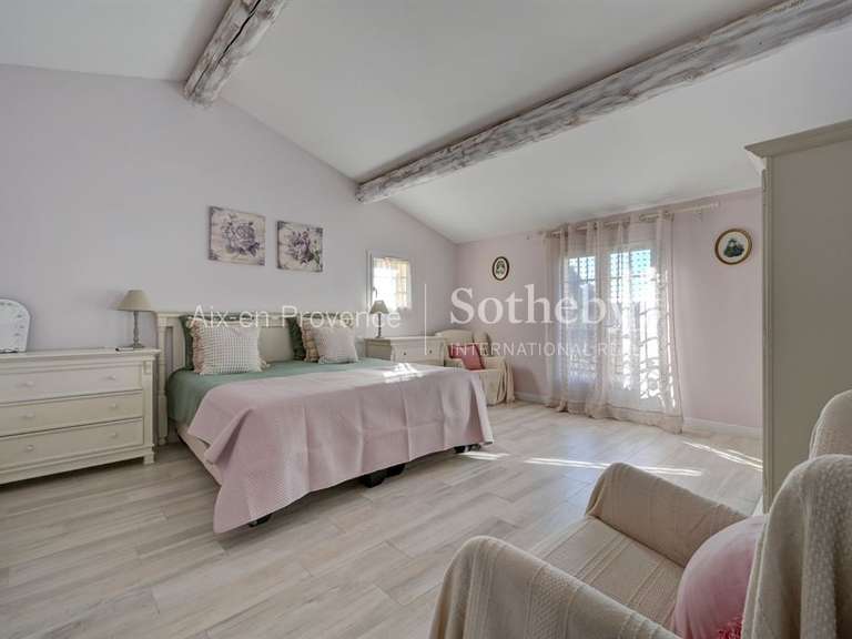 Maison Aix-en-Provence - 6 chambres - 201m²