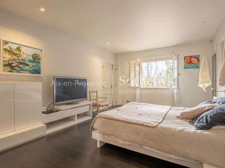 Maison Aix-en-Provence - 6 chambres - 353m²
