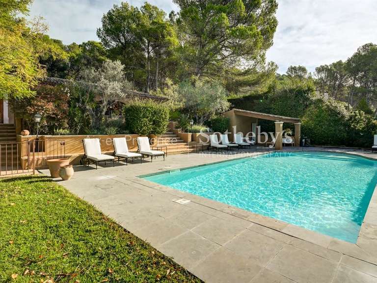 Maison Aix-en-Provence - 6 chambres - 353m²