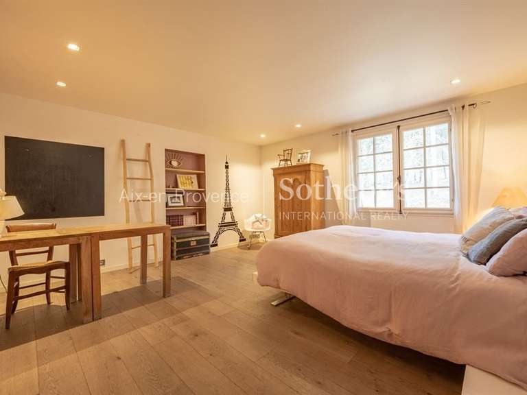 Maison Aix-en-Provence - 6 chambres - 353m²