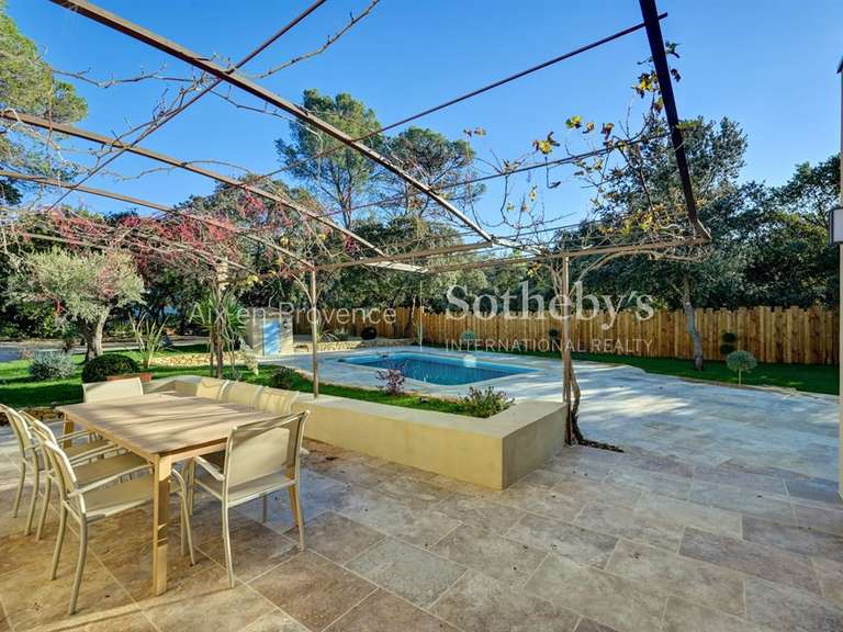 Maison Aix-en-Provence - 4 chambres - 180m²