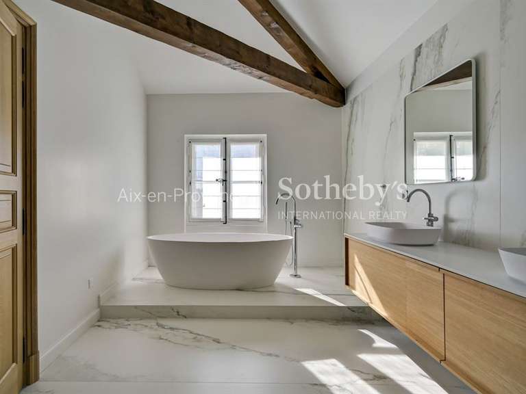 Maison Aix-en-Provence - 7 chambres - 773m²