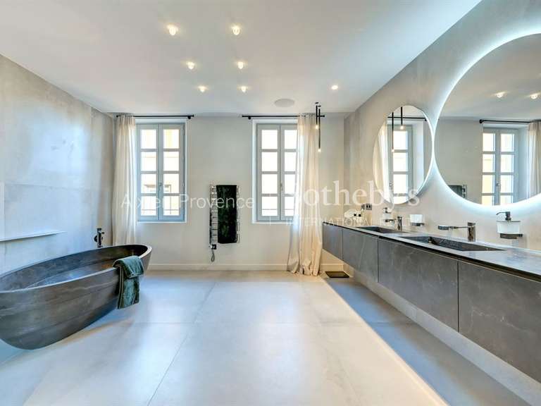 House Aix-en-Provence - 280m²
