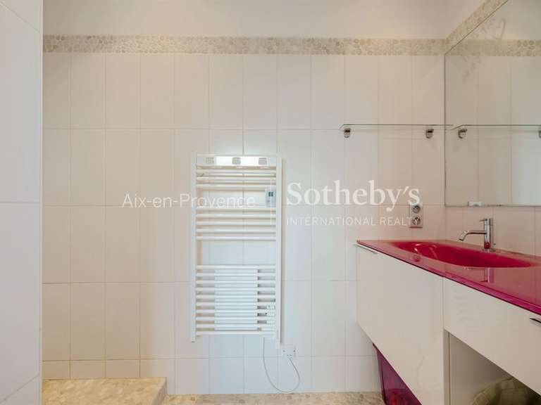 House Aix-en-Provence - 4 bedrooms - 210m²