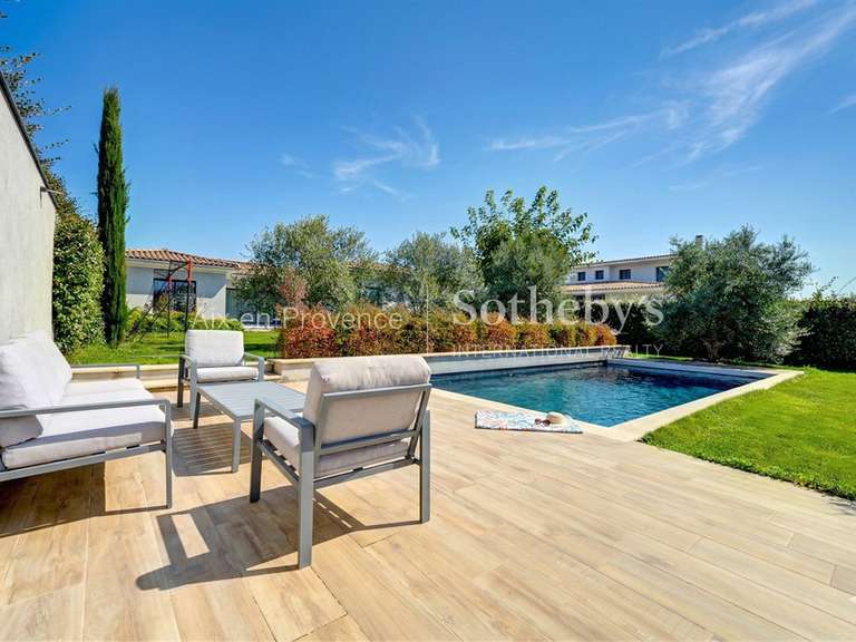 Maison Aix-en-Provence - 4 chambres - 160m²
