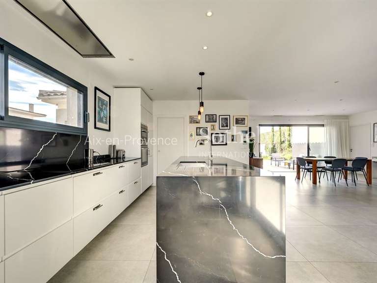 Maison Aix-en-Provence - 4 chambres - 160m²