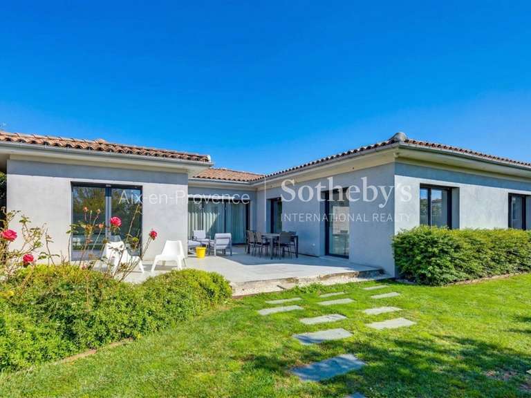 Maison Aix-en-Provence - 4 chambres - 160m²