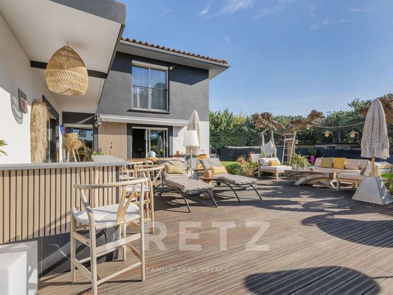 Maison Aix-en-Provence - 4 chambres - 300m²