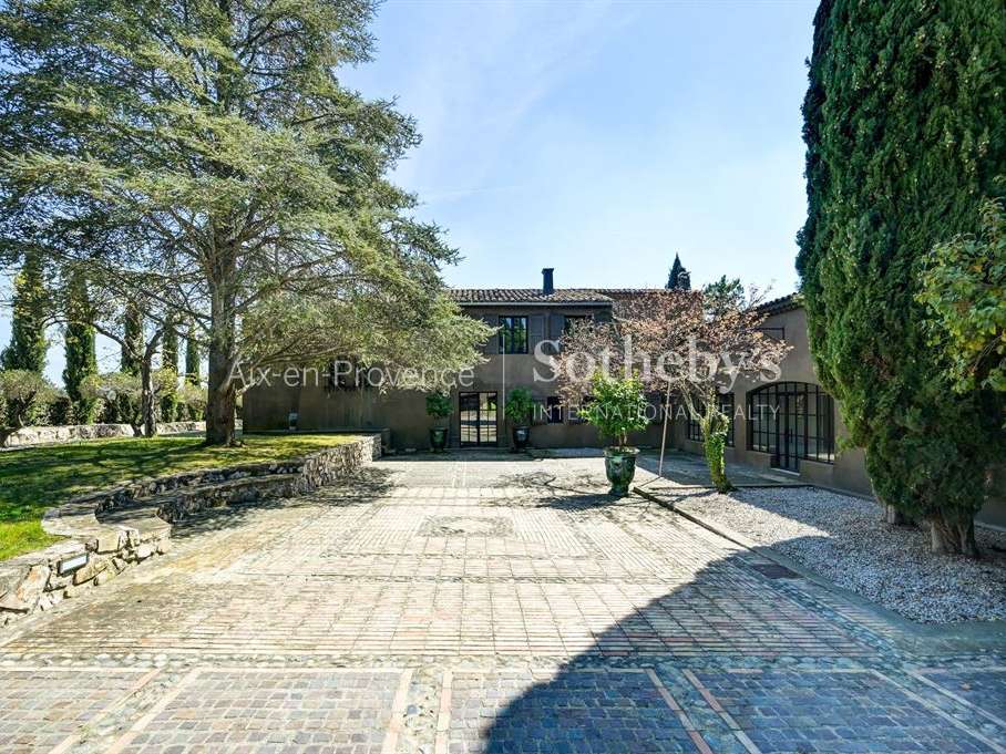 House Aix-en-Provence