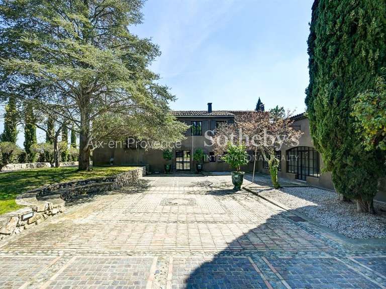 Maison Aix-en-Provence - 6 chambres - 450m²