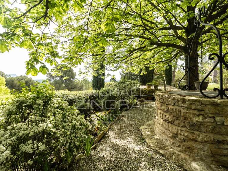 Maison Aix-en-Provence - 4 chambres - 284m²