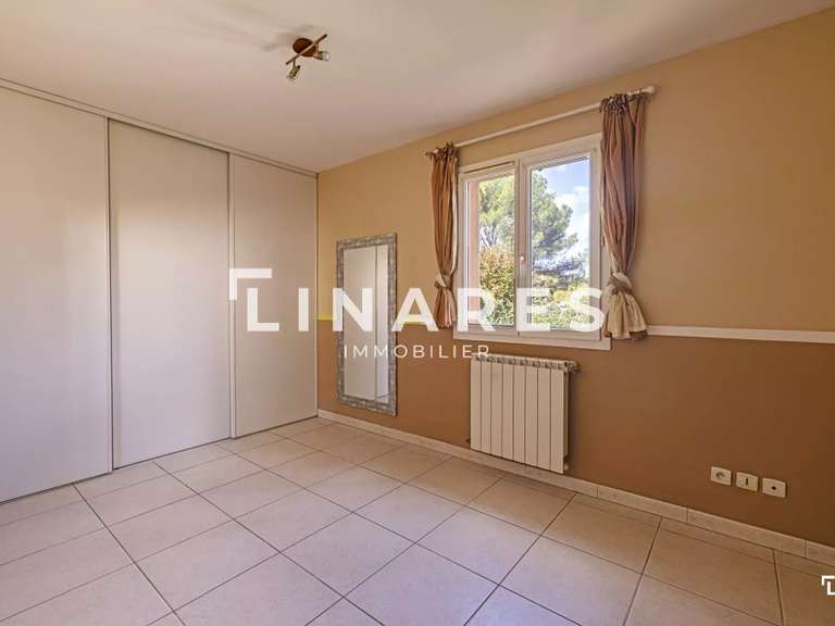 Maison Aix-en-Provence - 4 chambres - 179m²