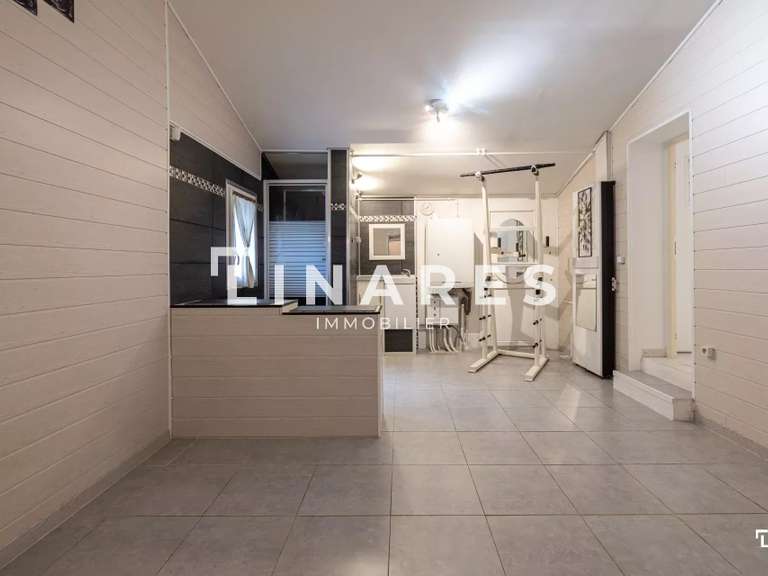 Maison Aix-en-Provence - 4 chambres - 179m²