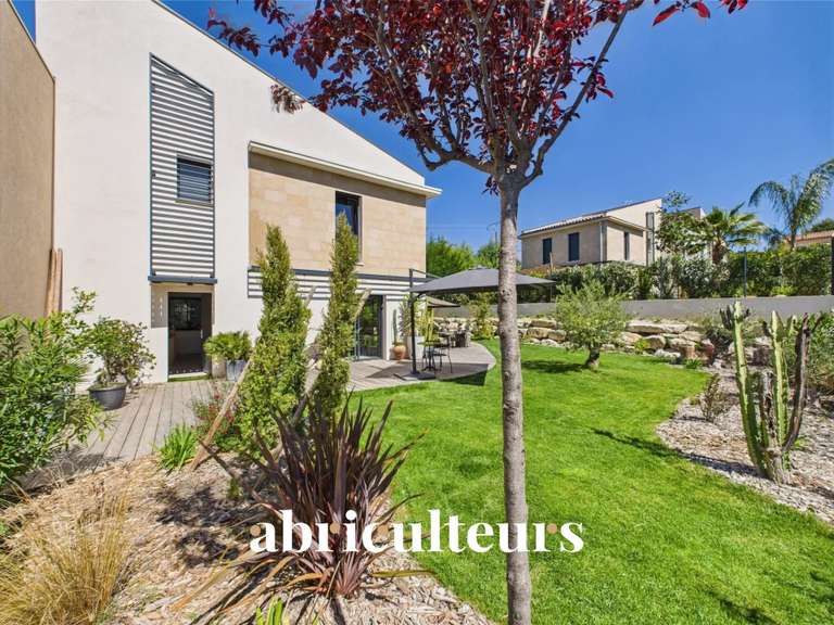 Maison Aix-en-Provence - 3 chambres - 125m²