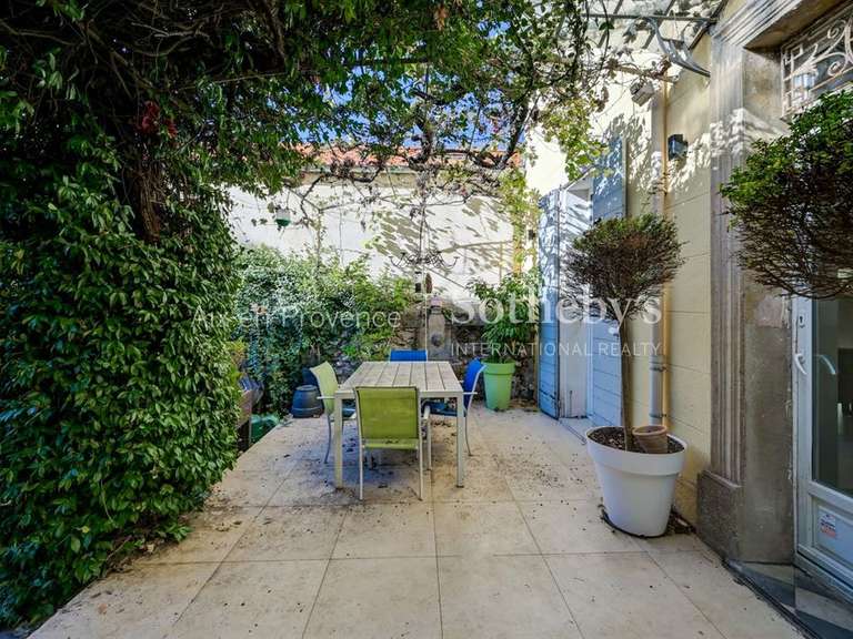 House Aix-en-Provence - 7 bedrooms - 227m²