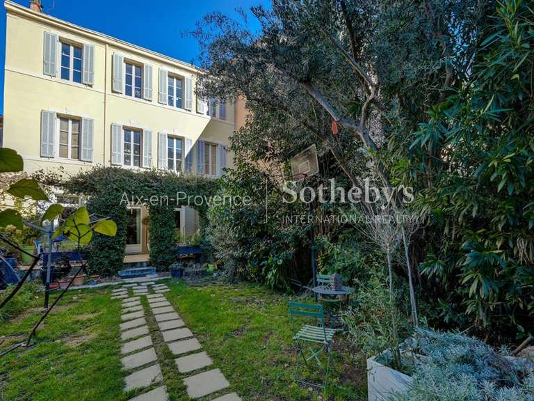 House Aix-en-Provence - 7 bedrooms - 227m²