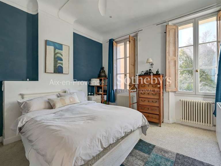 House Aix-en-Provence - 7 bedrooms - 227m²