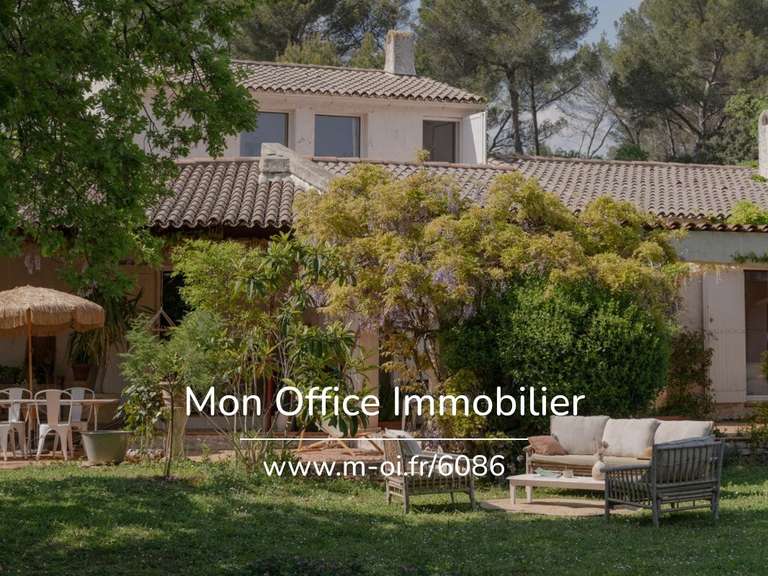 Maison Aix-en-Provence - 5 chambres - 230m²