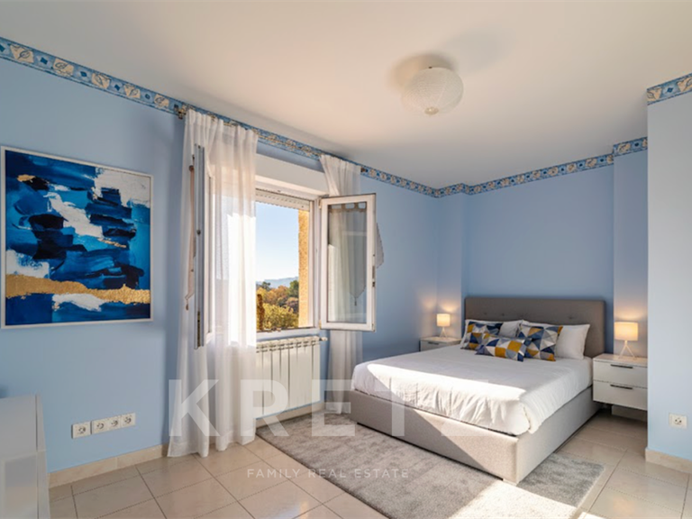 Maison Aix-en-Provence - 6 chambres - 310m²