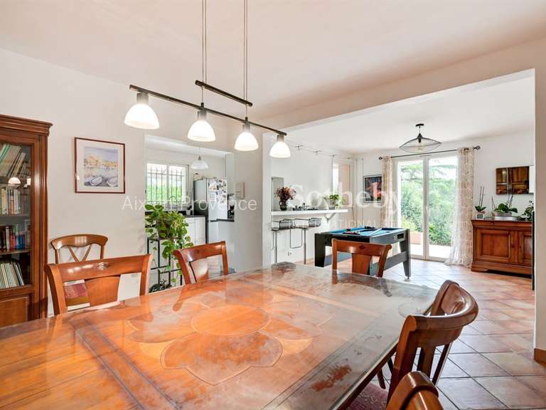 Maison Aix-en-Provence - 6 chambres - 220m²