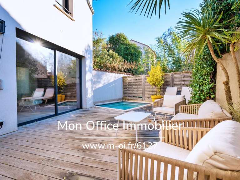Maison Aix-en-Provence - 5 chambres - 160m²