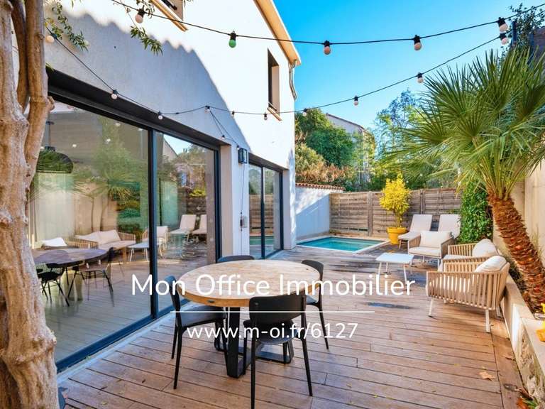 Maison Aix-en-Provence - 5 chambres - 160m²