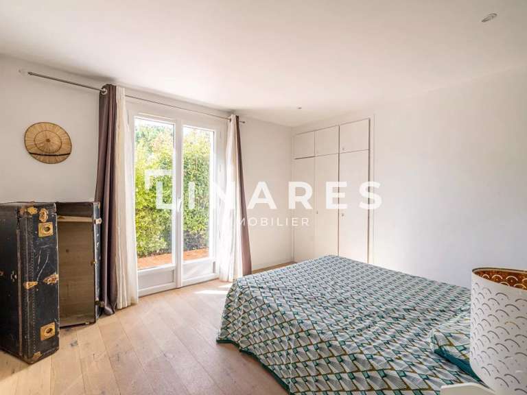 Maison Aix-en-Provence - 4 chambres - 162m²