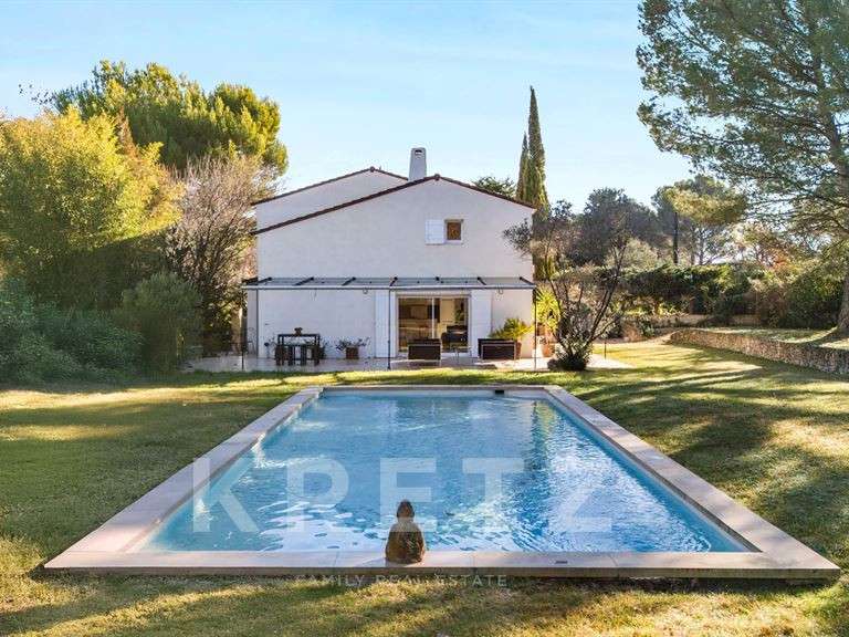 Maison Aix-en-Provence - 4 chambres - 165m²