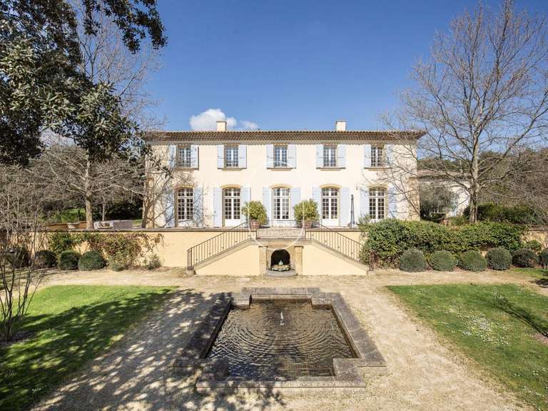 Maison Aix-en-Provence - 8 chambres - 648m²