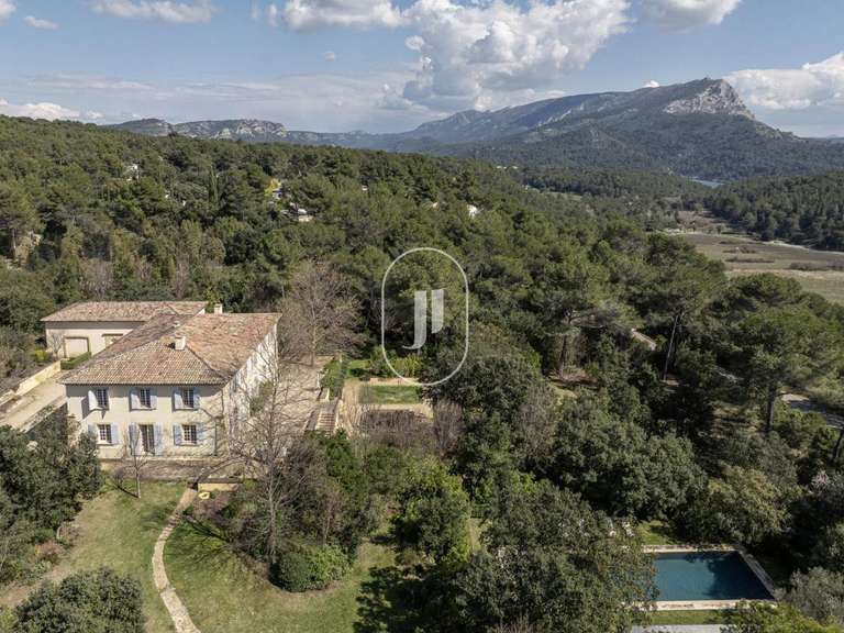Maison Aix-en-Provence - 8 chambres - 648m²