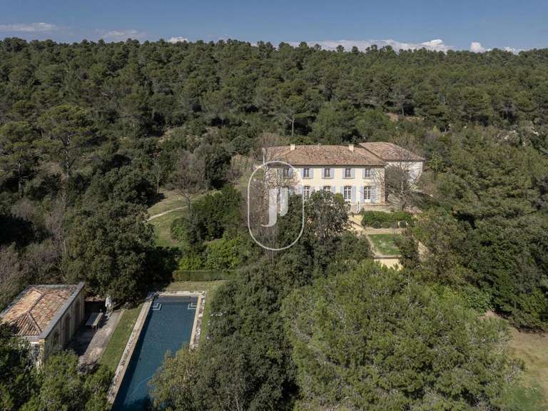 Maison Aix-en-Provence - 8 chambres - 648m²