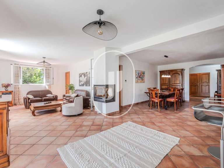 Maison Aix-en-Provence - 6 chambres - 220m²
