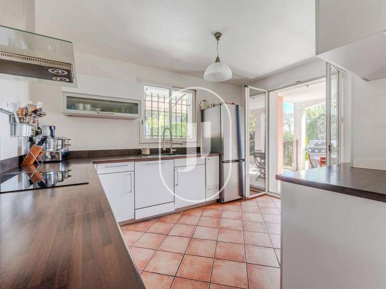 Maison Aix-en-Provence - 6 chambres - 220m²