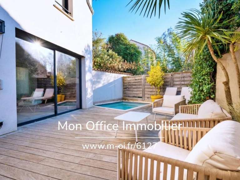 Maison Aix-en-Provence - 5 chambres - 160m²