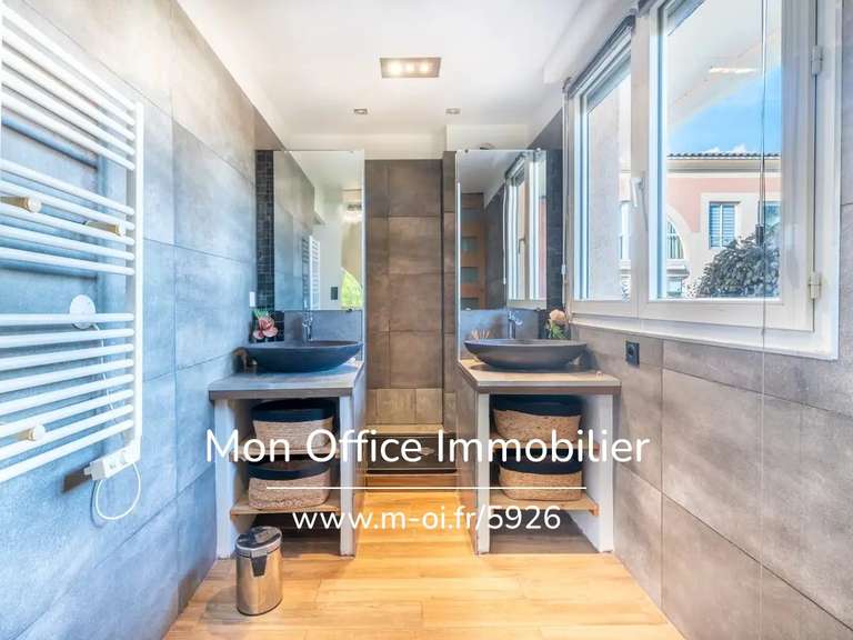Maison Aix-en-Provence - 4 chambres - 82m²