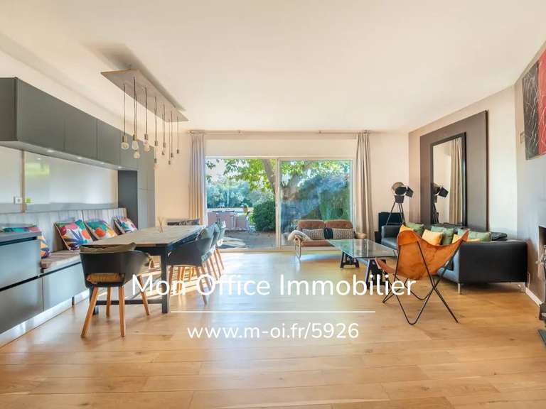 Maison Aix-en-Provence - 4 chambres - 82m²