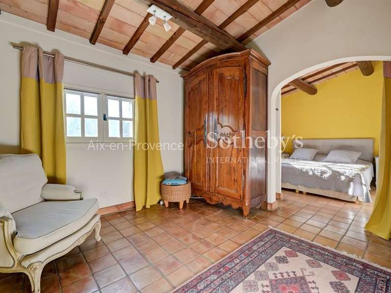 Maison Aix-en-Provence - 4 chambres - 200m²