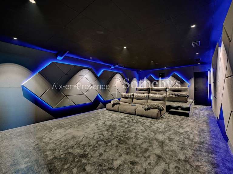 Maison Aix-en-Provence - 7 chambres - 670m²